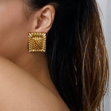 Palais | Gold