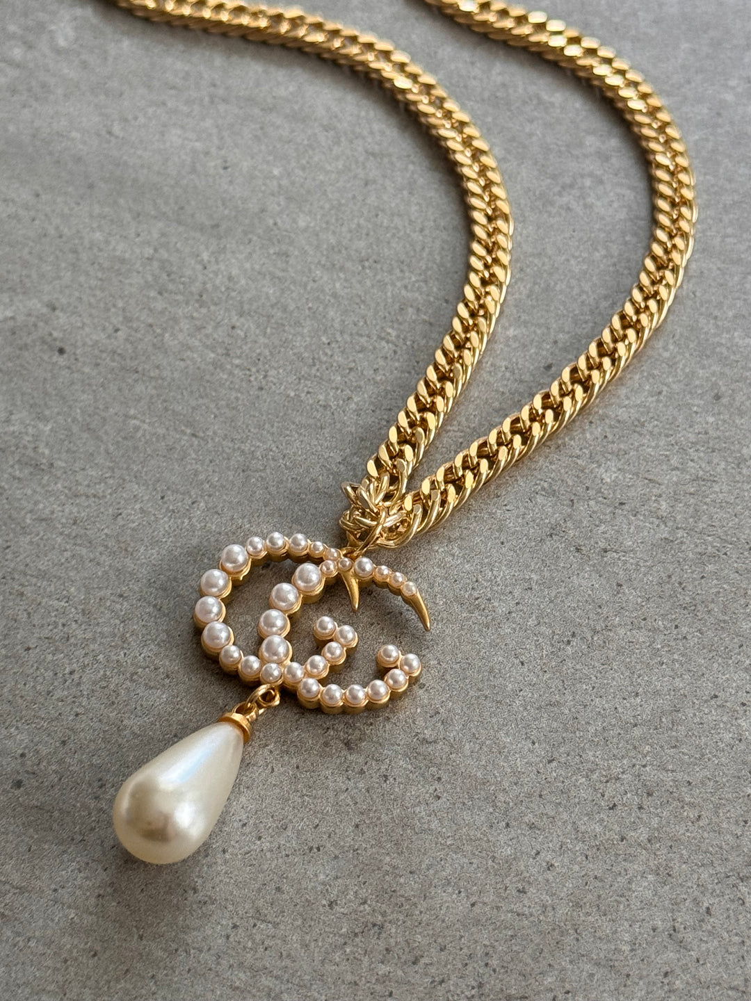 Gucci Pearl Drop Necklace | reworked