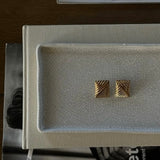 Strata | Gold